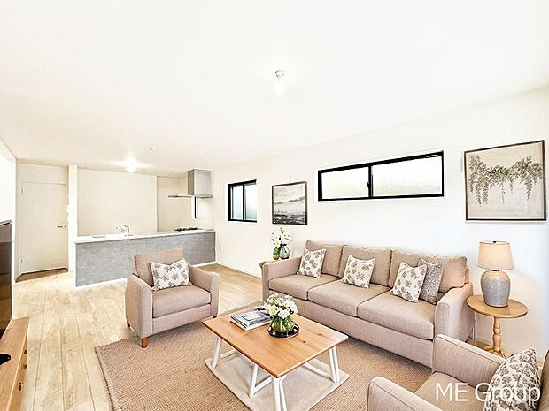 ◆1号棟◆〜Living〜 家族の食事や団らんのほか、子どもを遊ばせたり、友人を招いたりするLDKは住まいの中心。長時間過ごす場所だから、その空間は住まい全体の居心地を左右します。 ※家具はCGです