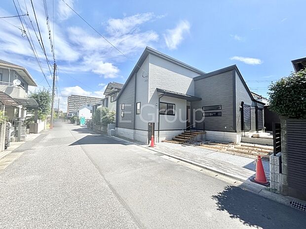 〜Exterior〜 前面道路:北西6.0m公道 住宅地になっているので車量も少なく、静かな立地です。子育て環境も良好です♪♪周辺環境もあわせてご案内させて頂きます。お気軽にお問い合わせください。