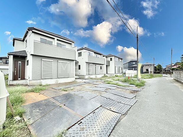 見通しの良さとともに、街並みに開放感を与えてくれます。 