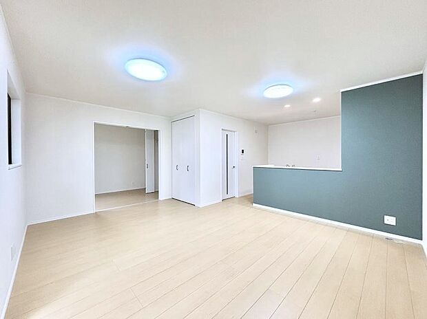 ◆B号棟◆〜Living〜 ここにはみんなが集い、食事と楽しい会話が始まる。話に夢中になりすぎて、ついつい時を忘れ夜半過ぎになってしまう。そんな束の間の幸せを感じさせてくれる場所でありたい。