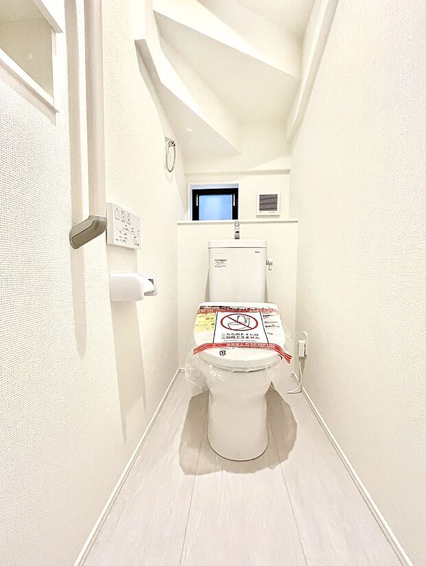 トイレは1階と2階それぞれに配置されていてとても便利です。 