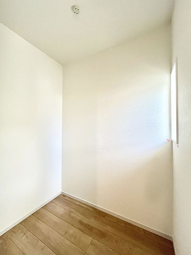 便利なリネン庫で、スッキリした使いやすい洗面室に