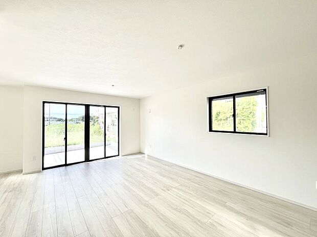 ◆2号棟◆〜Living〜　ここにはみんなが集い、食事と楽しい会話が始まる。話に夢中になりすぎて、ついつい時を忘れ夜半過ぎになってしまう。そんな束の間の幸せを感じさせてくれる場所でありたい。