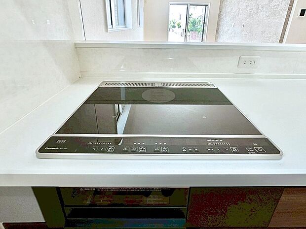 ◆2号棟◆IHクッキングヒーターは天板の調理面がフラットなので調理後はサッと一拭きするだけ!