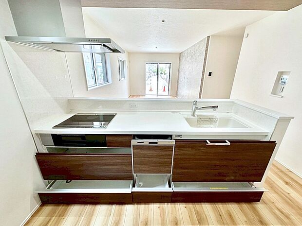 ◆2号棟◆使いやすさを優先したスライド式収納タイプ！