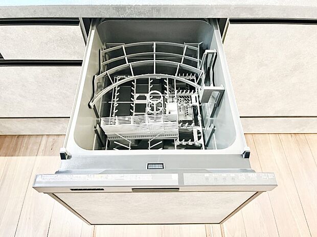 面倒なお片づけは食洗機にお任せ！家事の負担が減って、時間にも気持ちにもゆとりができます。