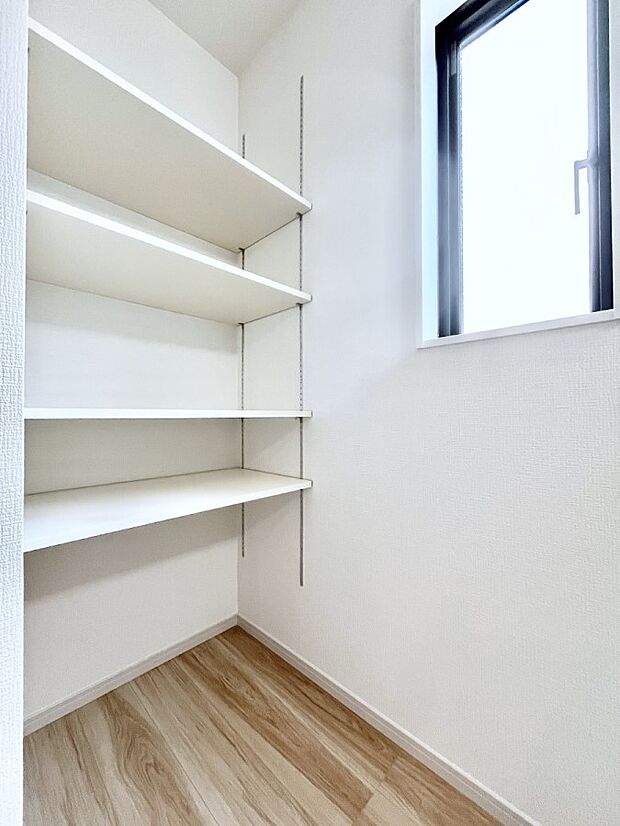 便利なリネン庫で、スッキリした使いやすい洗面室に  