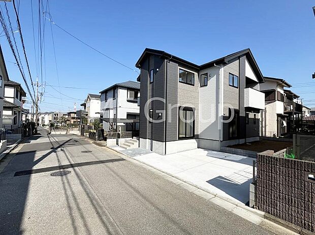 前面道路:西 6.02m 公道 前面道路は閑静な住宅地をはしる車通りの少ない道路。 駐車の出し入れもらくらくです!ご不明点・現地見学のご希望は、お気軽にお問い合わせください!