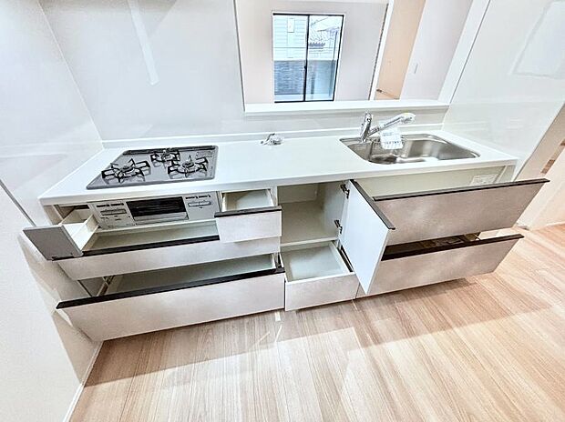 ◆1号棟◆使いやすさを優先したスライド式収納タイプ!