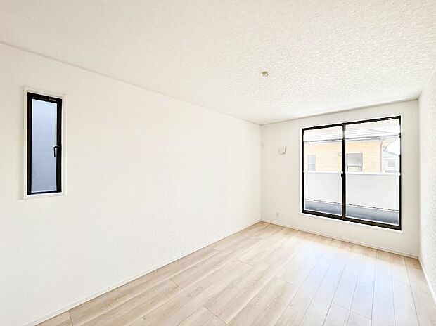 明るいバルコニーサイドに洋室を設置。目覚めの良い寝室に。