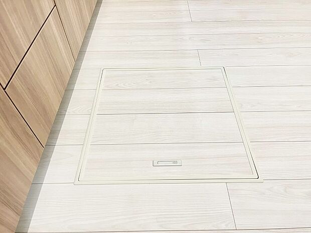 ◆2号棟◆床下収納付き!日用品・非常用品の収納にも大活躍。