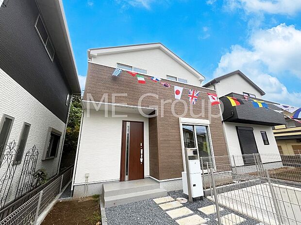 たっぷりの陽光と心地よい風が舞い込む住まい