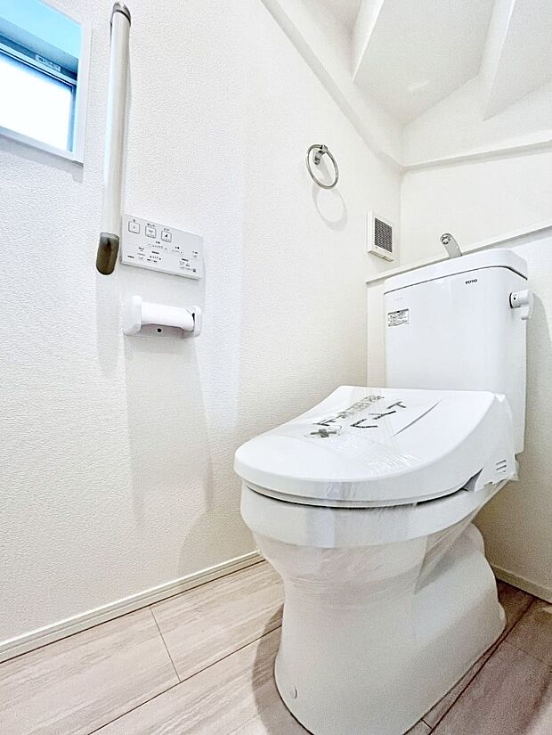 トイレは安心の2箇所!朝のバタバタも一安心です。