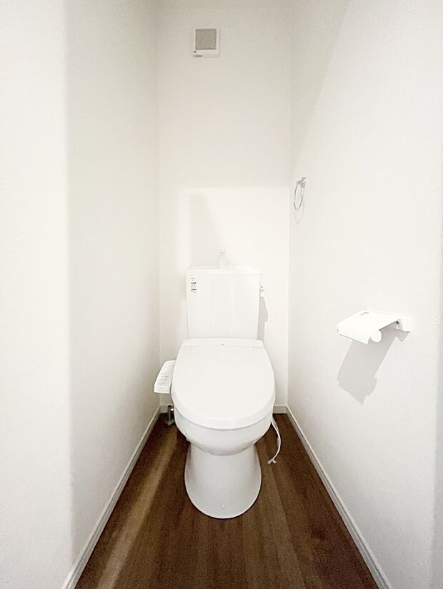 トイレは安心の2箇所！朝のバタバタも一安心です。 