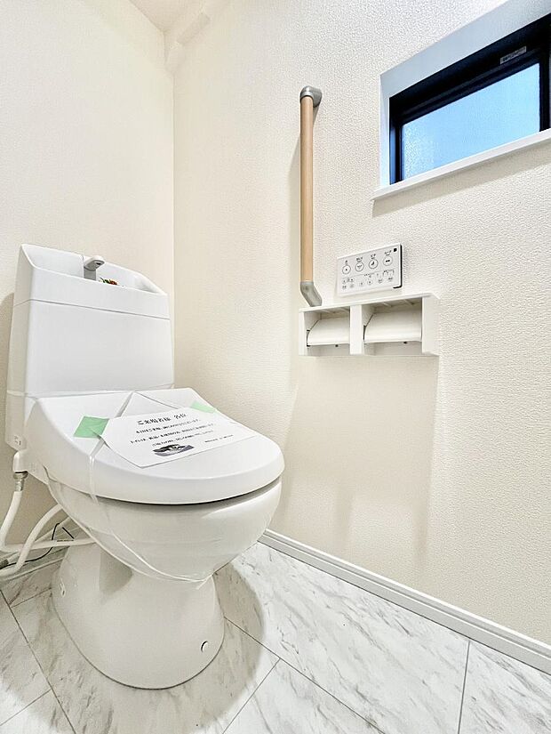 トイレは1階と2階それぞれに配置されていてとても便利です。 