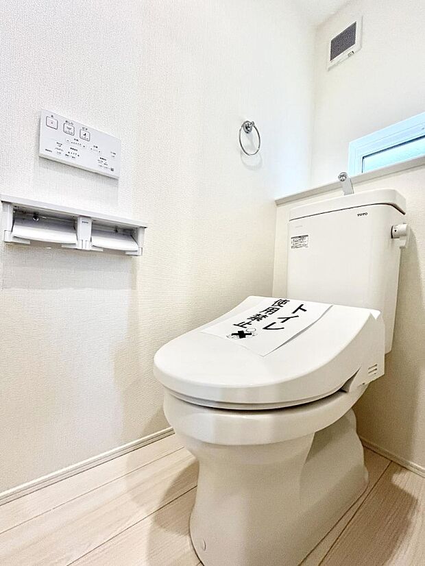 トイレは1階と2階それぞれに配置されていてとても便利です。 