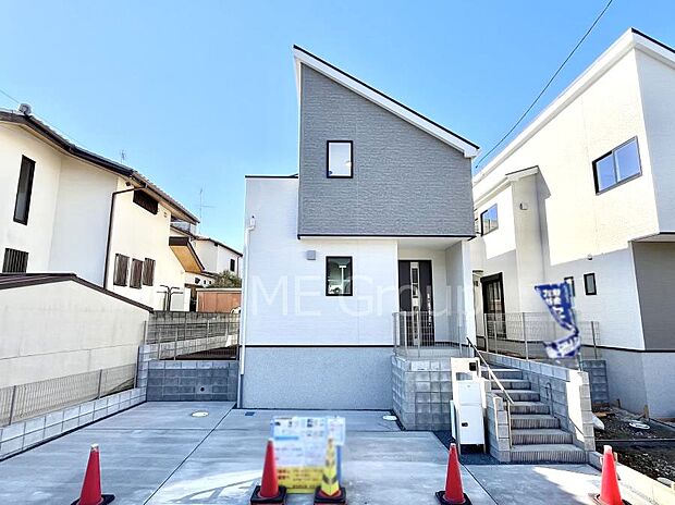 ◆4号棟◆~Exterior~ 緑に恵まれた閑静な住宅地は、伸び伸びスローライフを叶えてくれます。自然豊富な季節の移ろいを身近に感じられる環境で子育てすれば、お子様もきっと素直に成長してくれるはずです