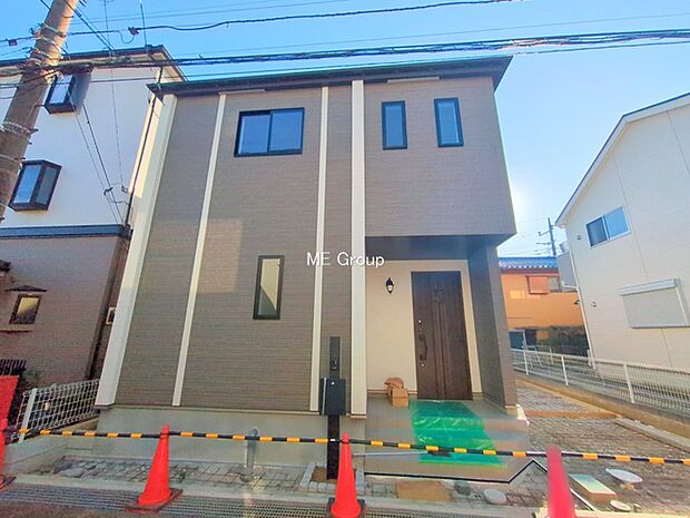 〜Exterior〜 一戸建ての大きなメリットは、自分達の「土地」を「自由に」使える事です。ガーデニングやDIY,車やバイクの趣味など様々な用途で利用できます。