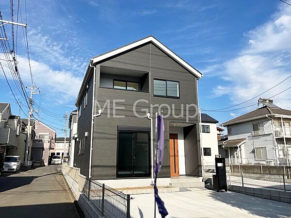 ◆1号棟◆～Exterior～　角地により陽当り・風通し良好！うららかな陽射しがどのお部屋にも降り注ぎますように、快適さを追求した間取設計。生活を恵みの豊かな永住の地へと変えてくれます。