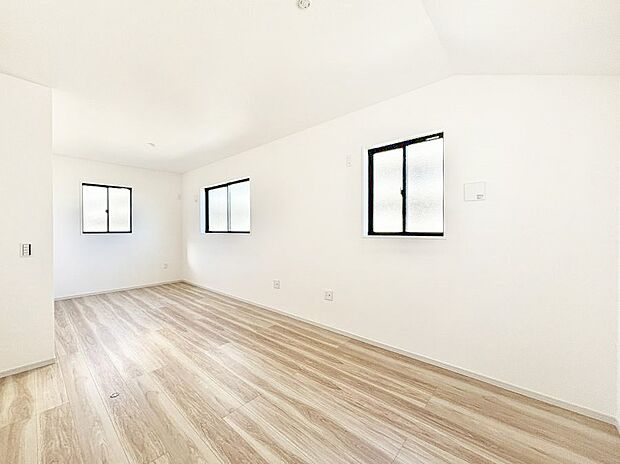 ◆1号棟◆〜Bed Room〜　お子様の成長に合わせて住まいのレイアウトも変わります。思春期のプライバシーを重視したり、成長に合わせて机やベットを配置したり。将来を見越しての住まい選びも大切です。   