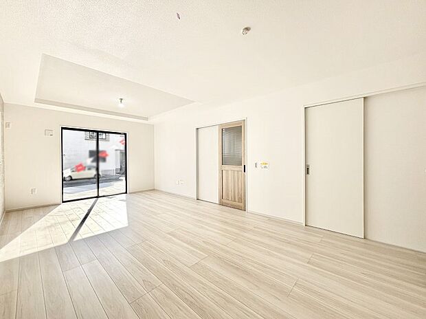 家族団らんの時間も増えそうなくつろぎのリビングダイニング。   