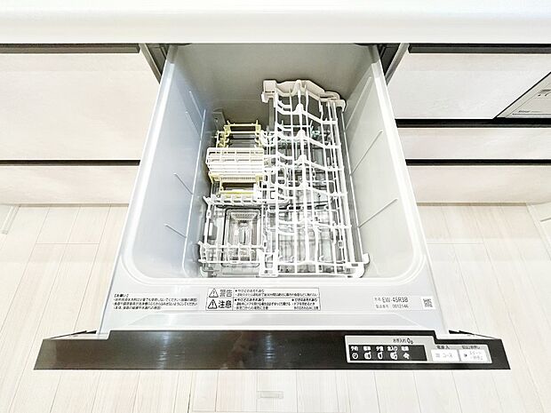 面倒なお片づけは食洗機にお任せ!家事の負担が減って、時間にも気持ちにもゆとりができます。