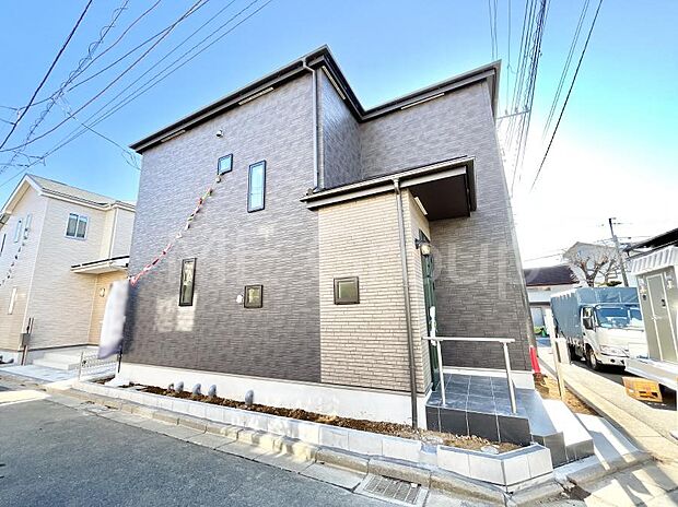 溢れる陽光でご家族の笑顔も輝く  