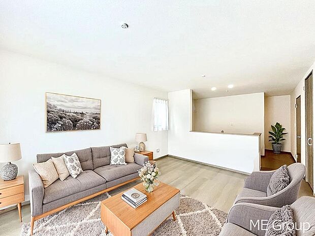 ◆A号棟◆〜Living〜　家族の食事や団らんのほか、子どもを遊ばせたり、友人を招いたりするLDKは住まいの中心。長時間過ごす場所だから、その空間は住まい全体の居心地を左右します。※家具はCGです