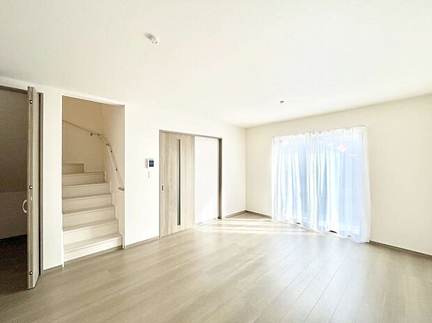 リビング階段が家族の笑顔と会話をつないでくれます  