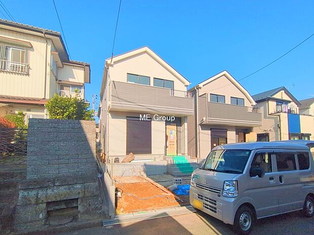 ◆A号棟◆〜Exterior〜 一戸建ての大きなメリットは、自分達の「土地」を「自由に」使える事です。ガーデニングやDIY,車やバイクの趣味など様々な用途で利用できます。