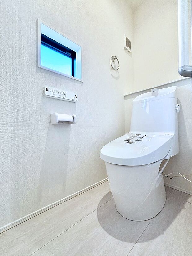 トイレは1階と2階それぞれに配置されていてとても便利です。 