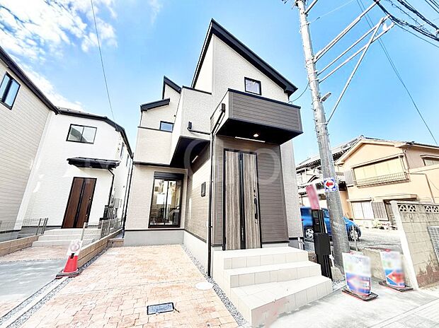 洗練された外観、上質な住空間が広がる室内は永く安心して過ごせる住居です。