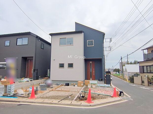 ◆1号棟◆〜Exterior〜周辺には学校や買物施設もあり生活、子育てに適した環境が広がっています！  「永住地」として、物件のご見学だけではなく、周辺の環境や通学できる学校についてもご相談ください！