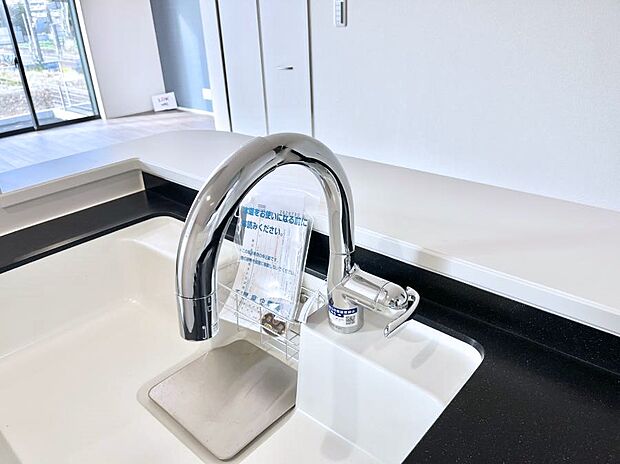 面倒なお片づけは食洗機にお任せ！家事の負担が減って、時間にも気持ちにもゆとりができます。