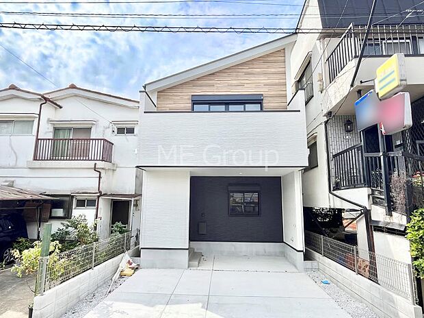 たっぷりの陽光と心地よい風が舞い込む住まい