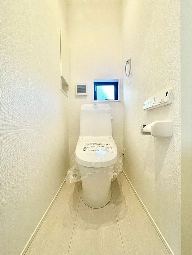 トイレは温水洗浄機能付き