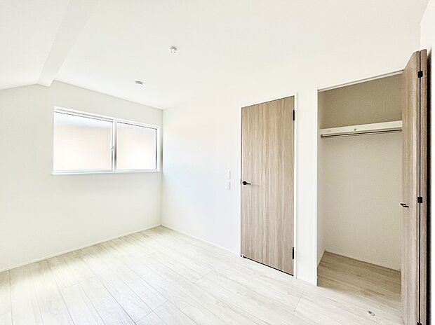 爽やかな日差しがお部屋全体を優しく包み込んでくれます