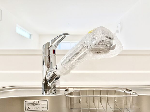 ◆1号棟◆いつでも清潔なおいしいお水を。一つの水栓で水道水と浄水を使い分け。