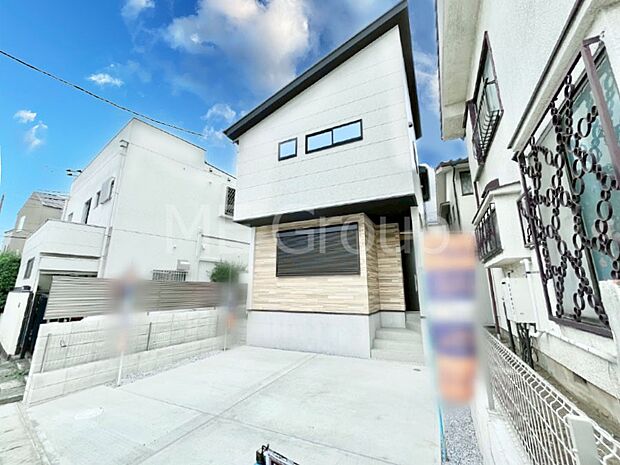 たっぷりの陽光と心地よい風が舞い込む住まい