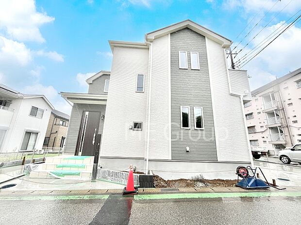 ◆A号棟◆〜Exterior〜　千葉都市モノレール2号線「千城台」駅徒歩9分！駅近の利便性と豊かな自然を享受する住環境のもと、彩り豊かな快適な暮らしは家族を笑顔にしてくれそうです。