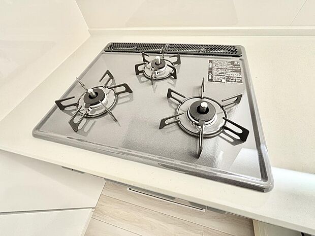 三口ガスコンロでお料理が一気にはかどりそう  