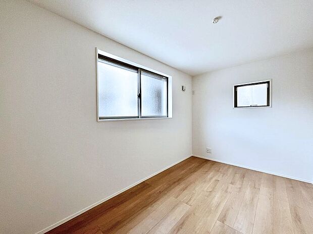 ◆3号棟◆〜Bed Room〜　子供部屋はお子様にとって大変重な役割があります。子供一人で過ごす空間を与えることで、宿題や勉強時間も自然と増えまた自ら部屋の片付けや掃除なども促すことに繋がります。