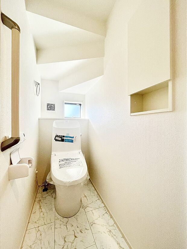 トイレは温水洗浄機能付き