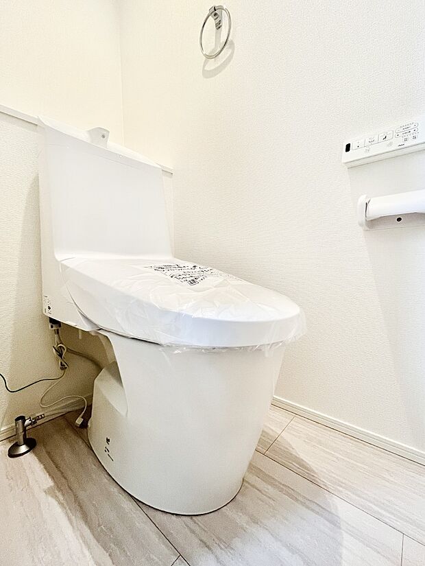 トイレは安心の2箇所!朝のバタバタも一安心です。