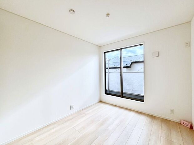 ◆1号棟◆〜Bed Room〜　子供部屋はお子様にとって大変重な役割があります。子供一人で過ごす空間を与えることで、宿題や勉強時間も自然と増えまた自ら部屋の片付けや掃除なども促すことに繋がります。