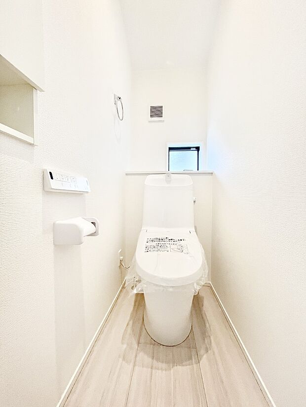 トイレは安心の2箇所!朝のバタバタも一安心です。