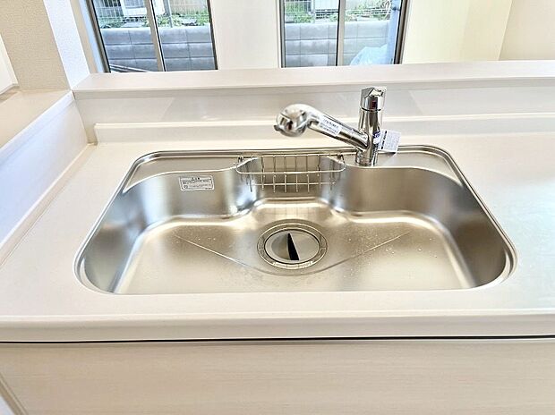 ◆A号棟◆広々としたシンクでお料理やお皿洗いもラクラク快適に！