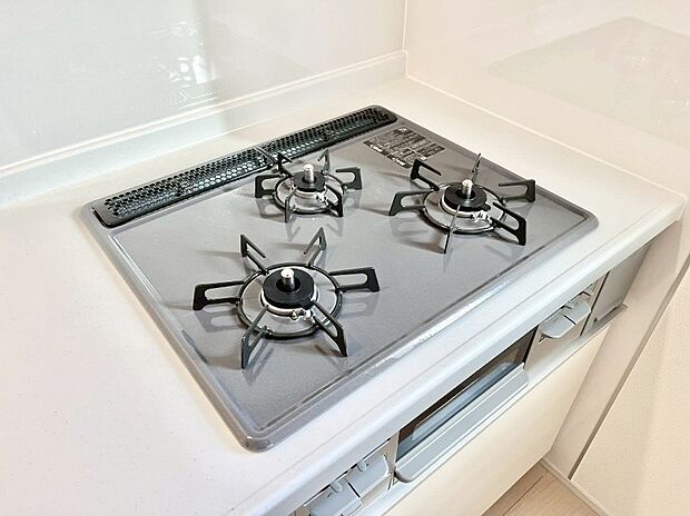 ◆A号棟◆三口ガスコンロでお料理が一気にはかどりそう  　