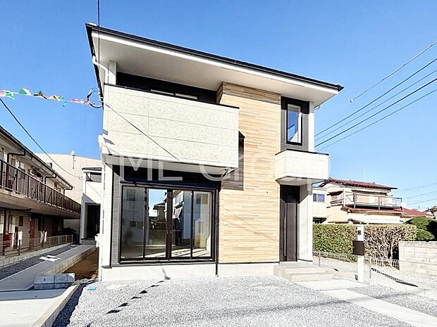 ◆2号棟◆~Exterior~ 閑静な住宅地で子育て家族にピッタリ。毎日のお散歩も快適な緑に恵まれたエリアで、自然に包まれた穏やかな暮らしを実現するための、ゆとりある住環境が整っています。