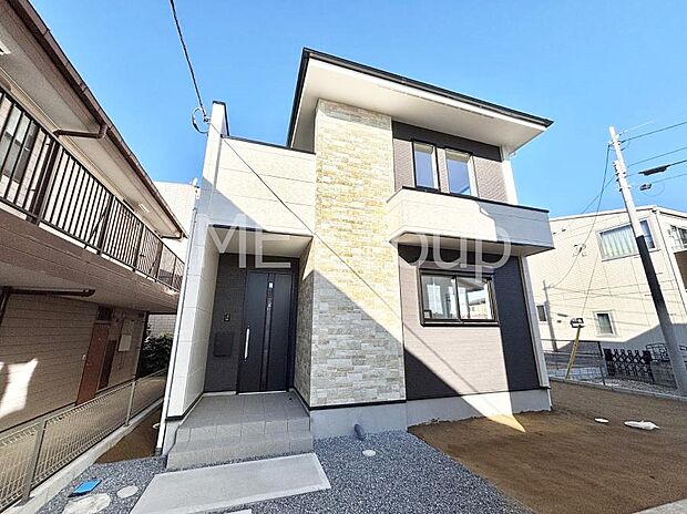 溢れる陽光でご家族の笑顔も輝く